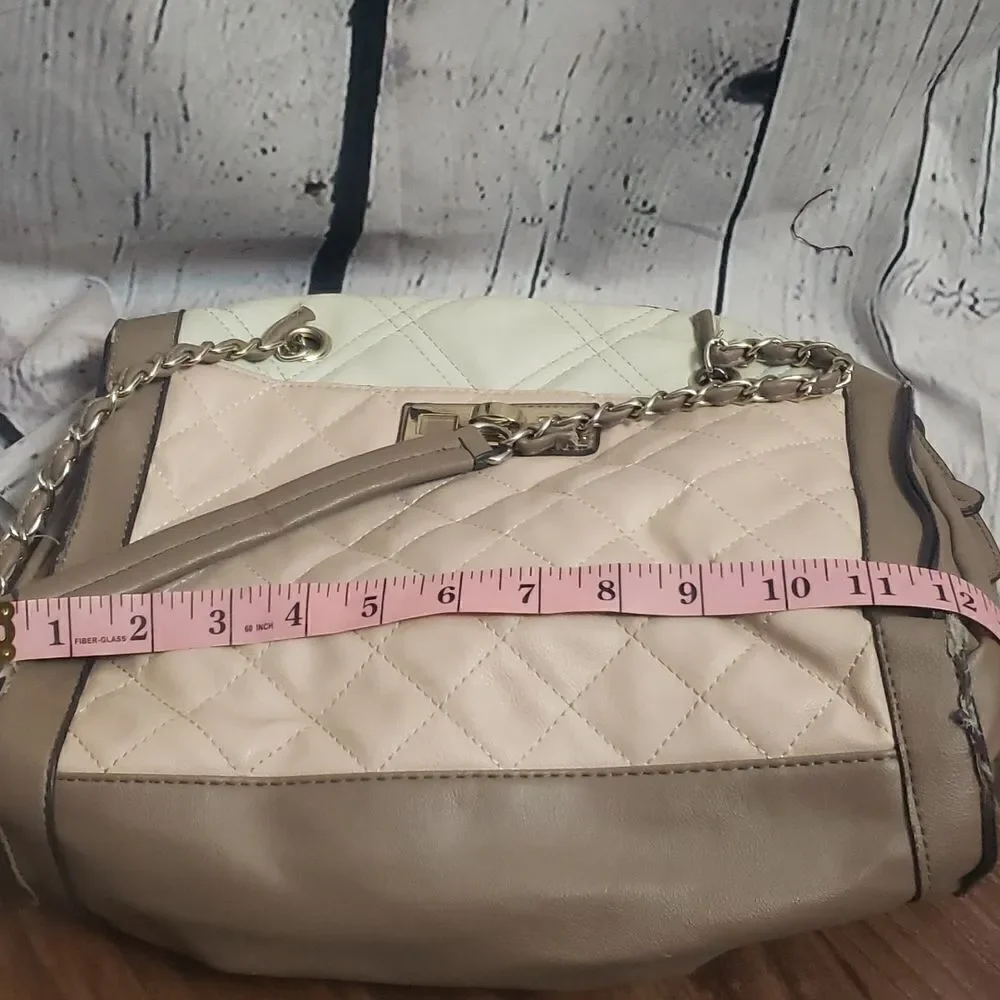 Apt. 9 Bag‎
